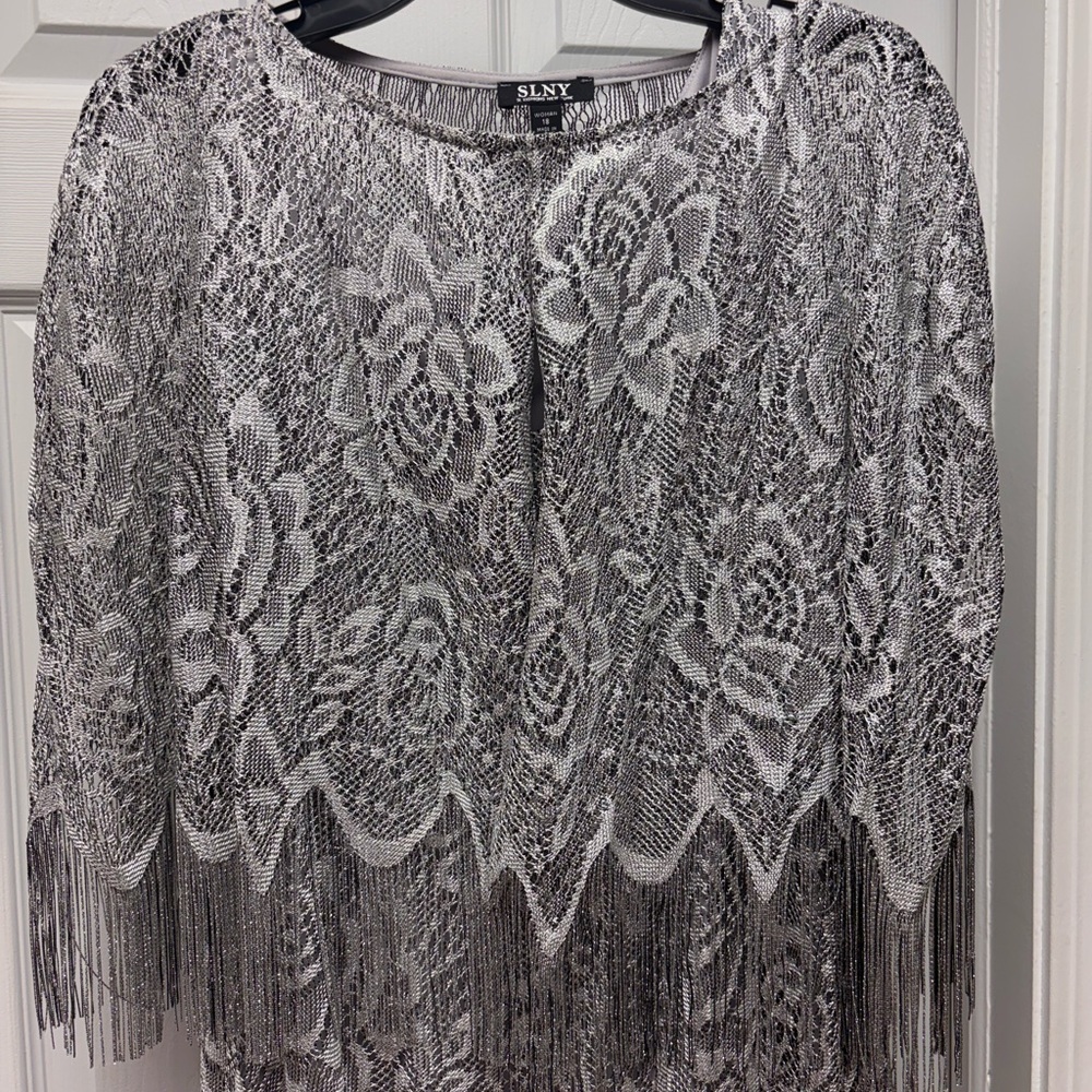 SLNY 2-Piece Metallic Lace Fringe Dress & Jacket Set – Silver (Size 18) - Picture 2 of 11